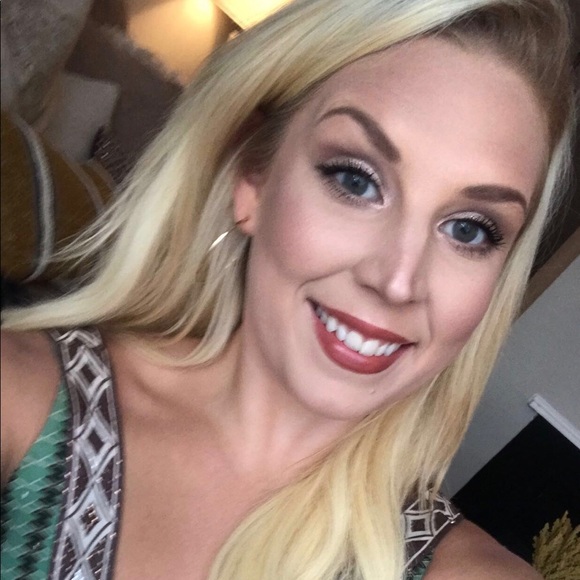 kaylaraye_1989